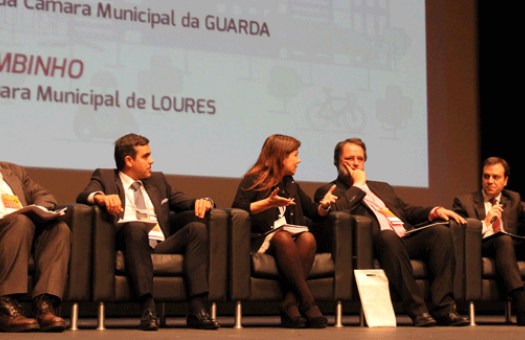 Mais do que cidades inteligentes, precisamos de governos e cidadãos inteligentes