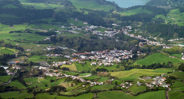 Automóveis eléctricos fornecem energia à rede em projecto piloto nos Açores
