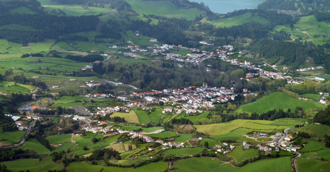Automóveis eléctricos fornecem energia à rede em projecto piloto nos Açores