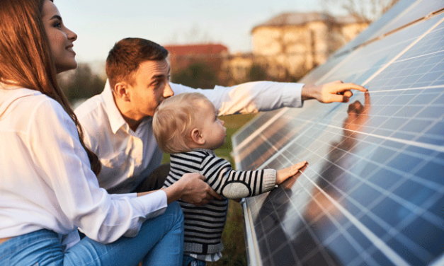 Democratizar e descentralizar o acesso à energia