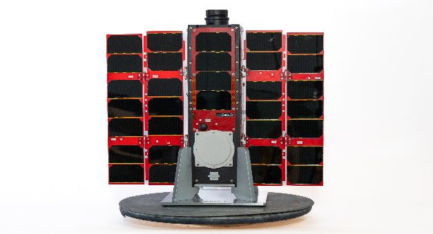 Primeiro satélite desenvolvido em Portugal lançado esta segunda-feira